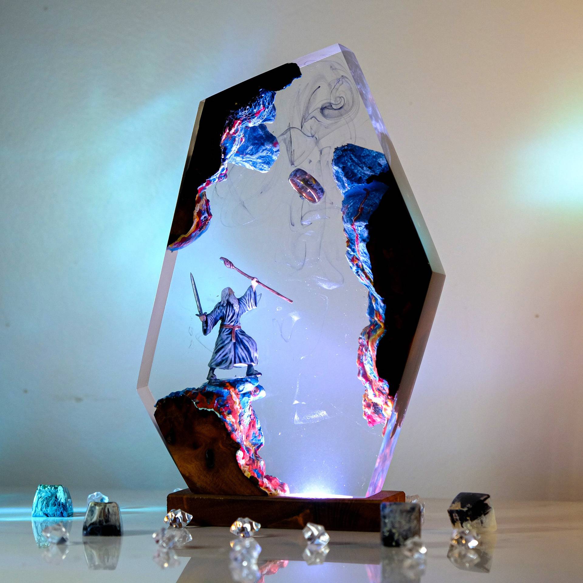 โคมไฟเรซิ่นรูปฉากภาพยนตร์ แหวน - Resin Art Anime บทวิจารณ์และราคา